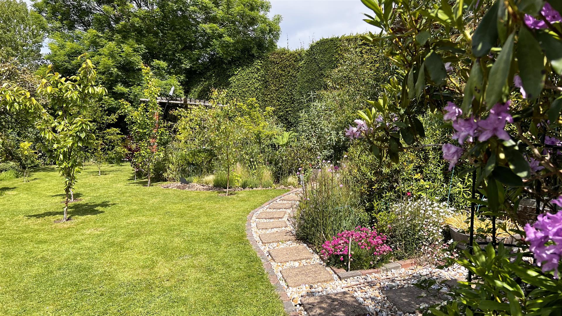 Ochiltree Road, Hastings Rush, Witt & Wilson